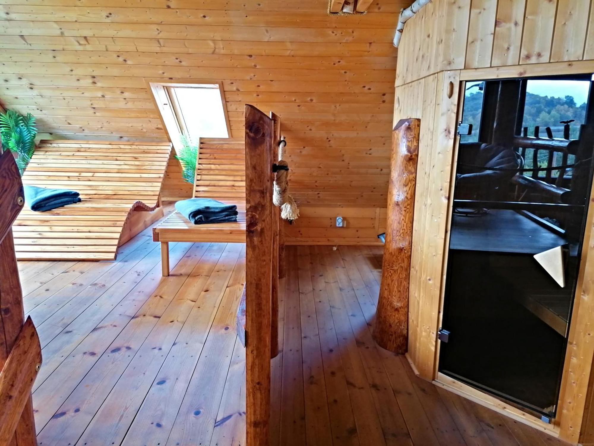 Ubytovanie V Superior Izbach V Podkrovi Koliba Pacho Prievidza Extérieur photo